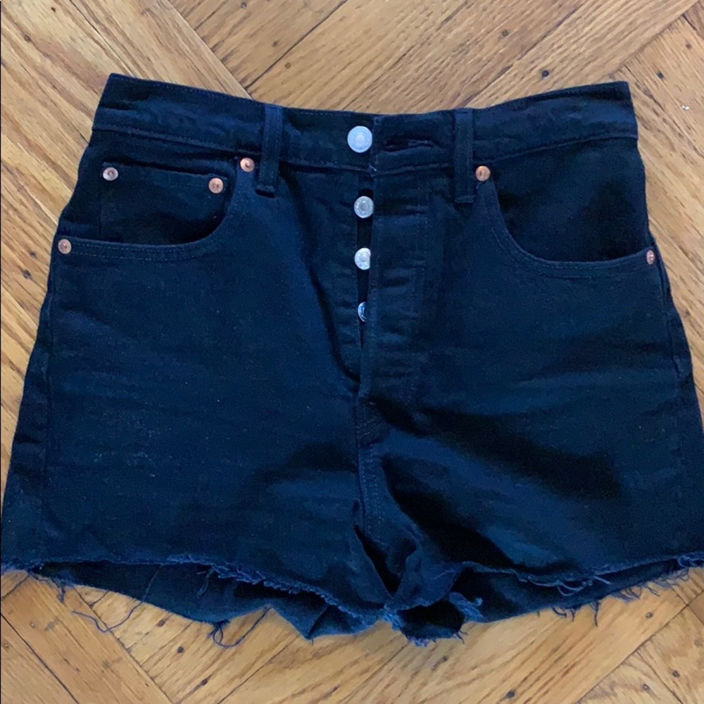 Levi’s black denim rib cage shorts 27 high waist
